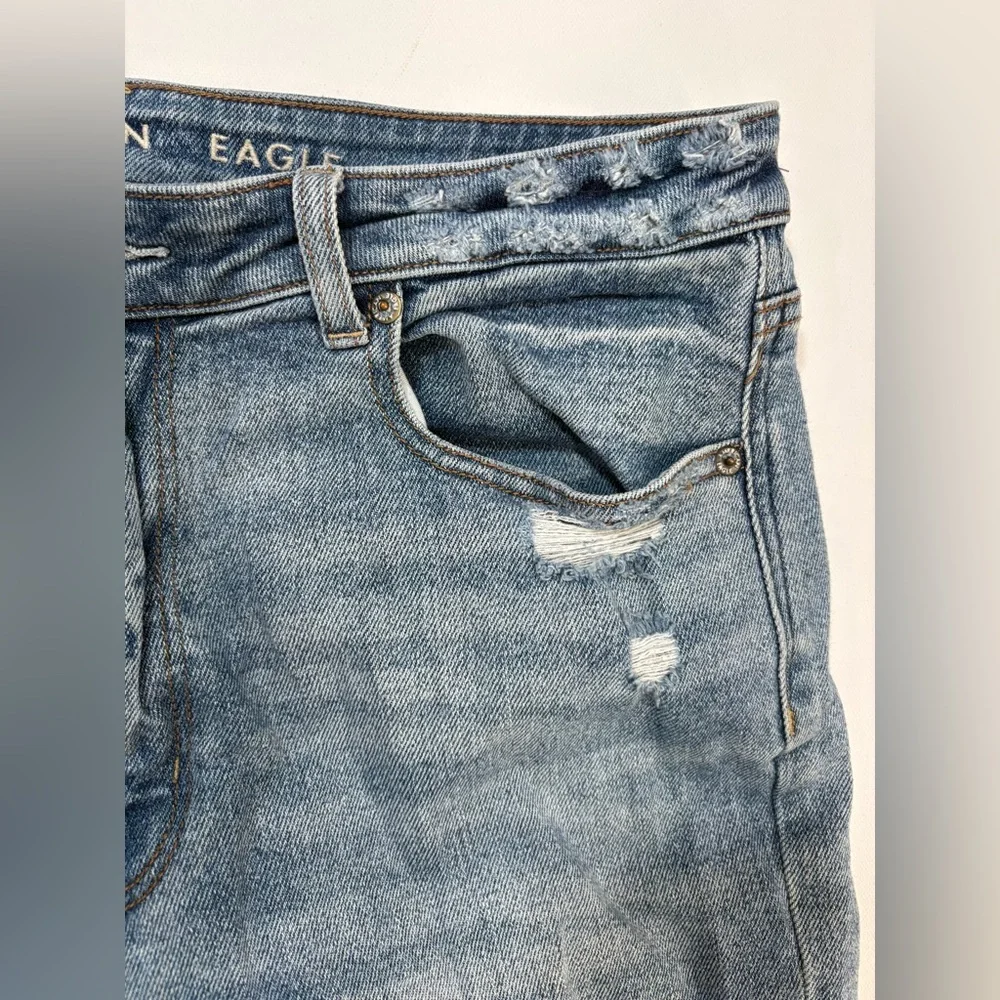 American Eagle Outfitters Stretch Mom Jean